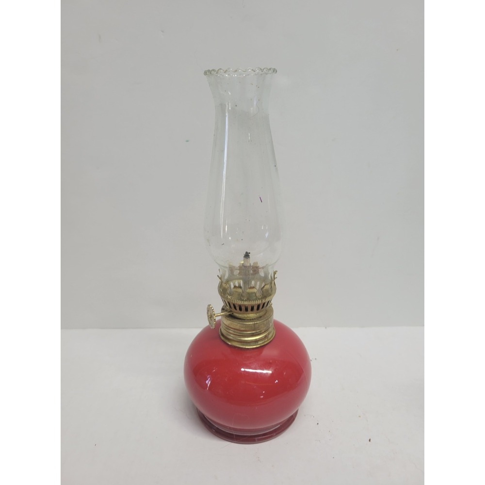 Red LampLight Farms VINTAGE Glass Oil Lamp CHRISTMAS HOLIDAY‎ DECOR